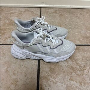 ADIDAS Women's Ozweego Sneakers Cloud White/Grey Three/Soft Vision